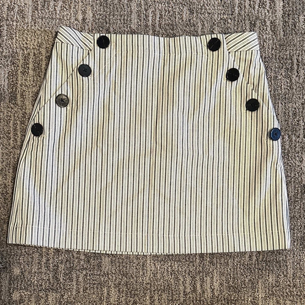 ⚓️⛵️NWOT Banana Republic Nautical Black and White Striped Mini Skirt